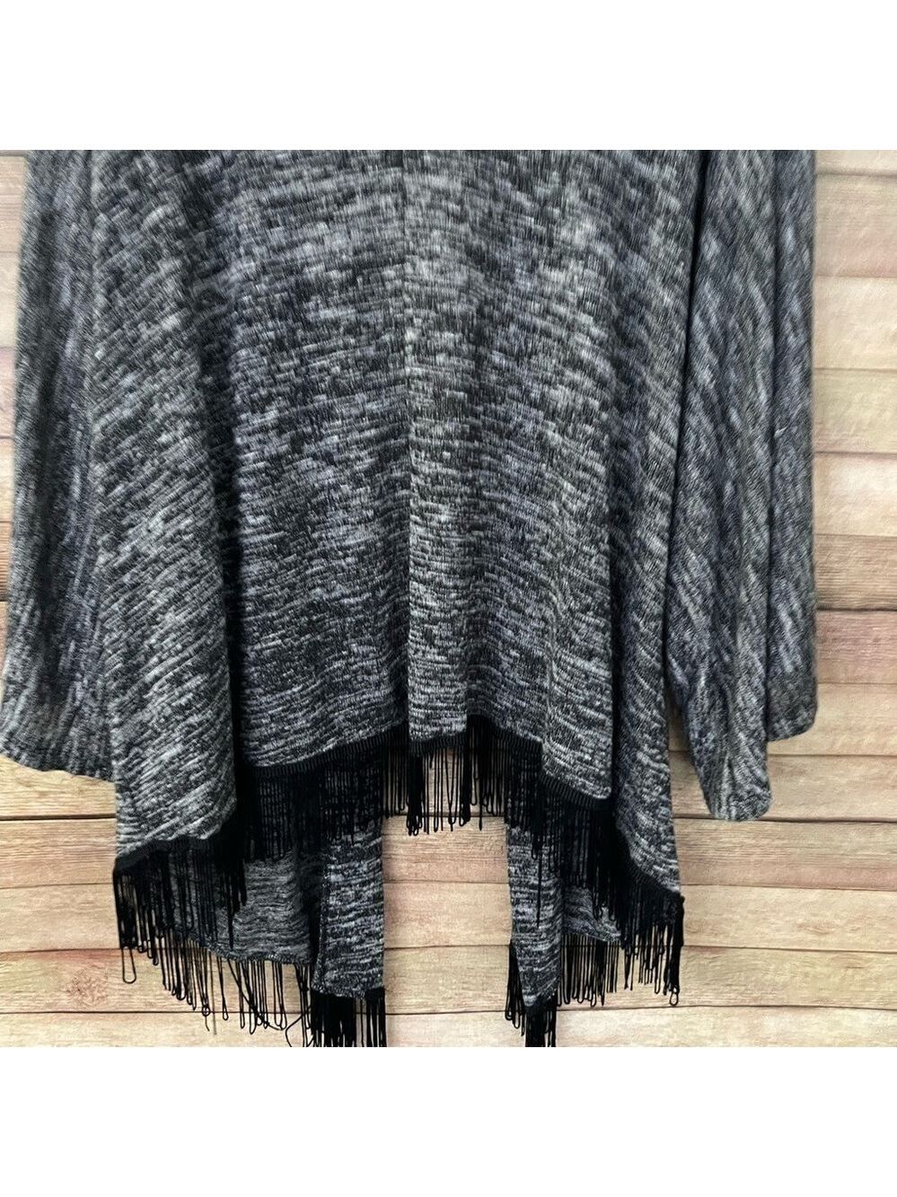 French Laundry Women’s Black And Gray Fringe Cardigan Sweater Plus Size: 1X - Picture 8 of 10